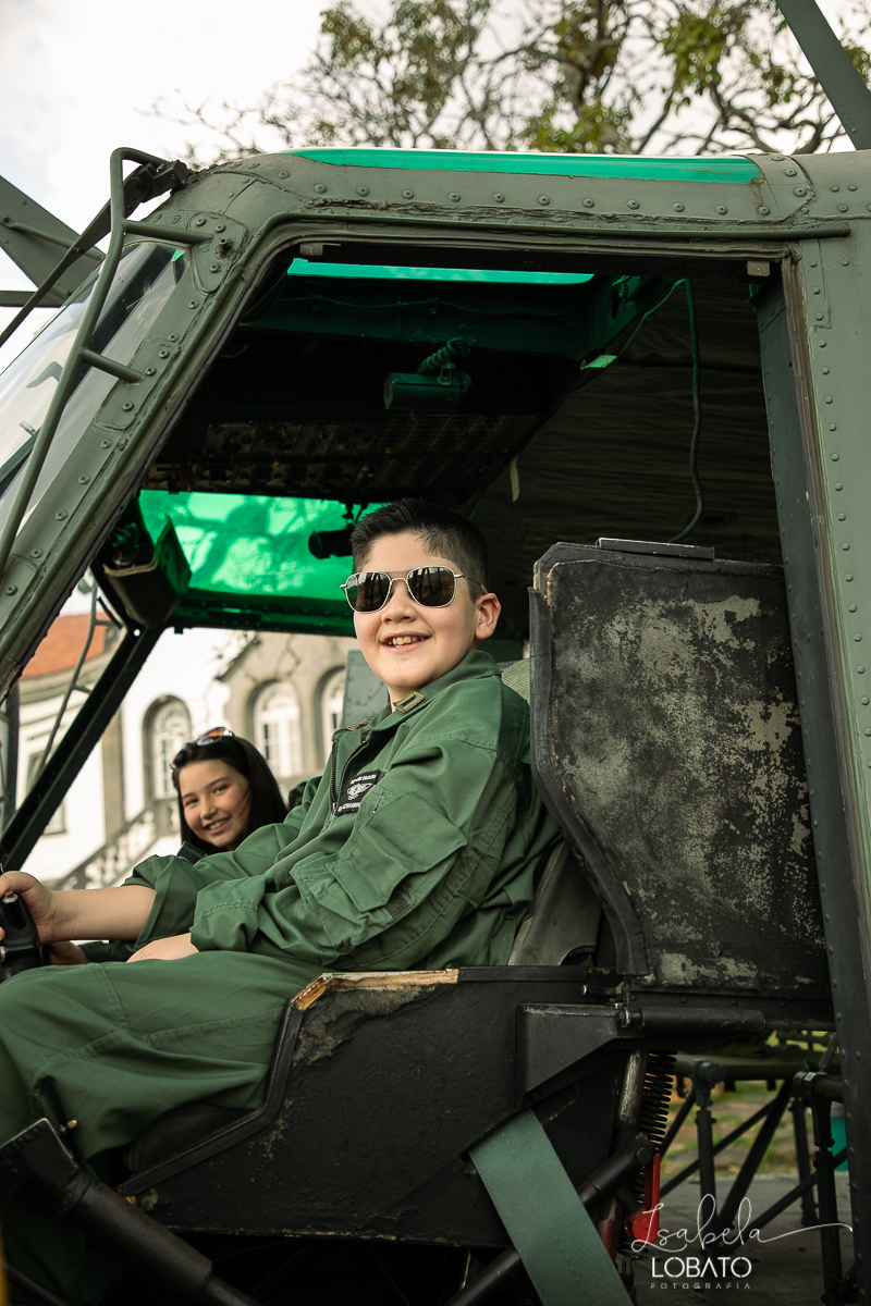 ensaio-familia-militar-fab-mil-epcar-barbacena-mg-escola-preparatoria-de-cadetes-do-ar-cadete-farda-aeronautica-macacao-de-voo-filhos-de-militar-da-fab-brigadeiro-comandante-da-forca-area-forcas-armadas-brasil-curso-para-piloto-fotografa-isabela-lobato-bq