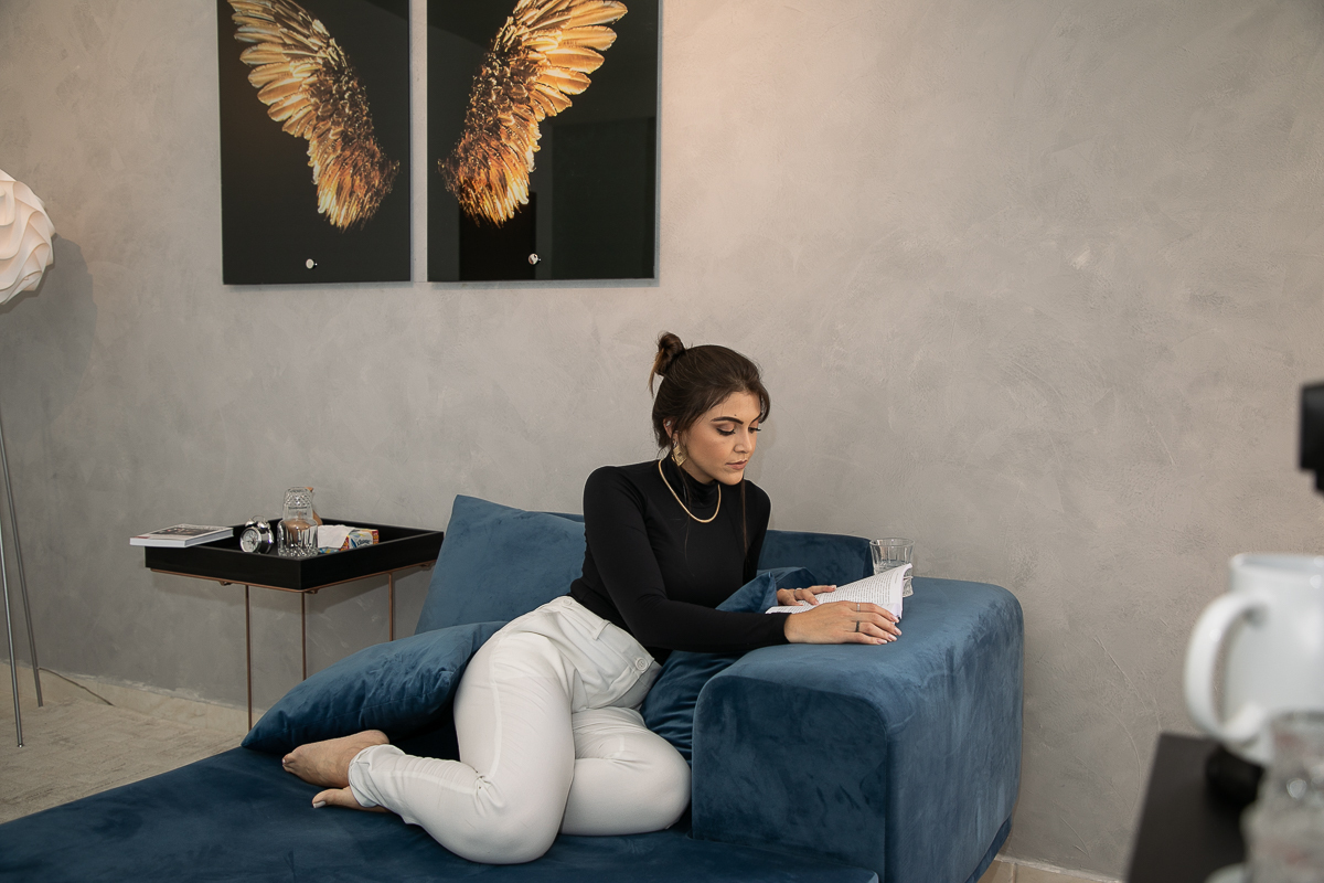 fotografia-publicitaria-retrato-corporativo-mkt-marketing-digital-para-psicologo-foto-de-consultorio-pscicologico-psicologa-em-barbacena-thais-nascimento-psicologa-fotografa-de-publicidade-em-barbacena-redes-sociais-de-psicologo-isabela-lobato-fotografia