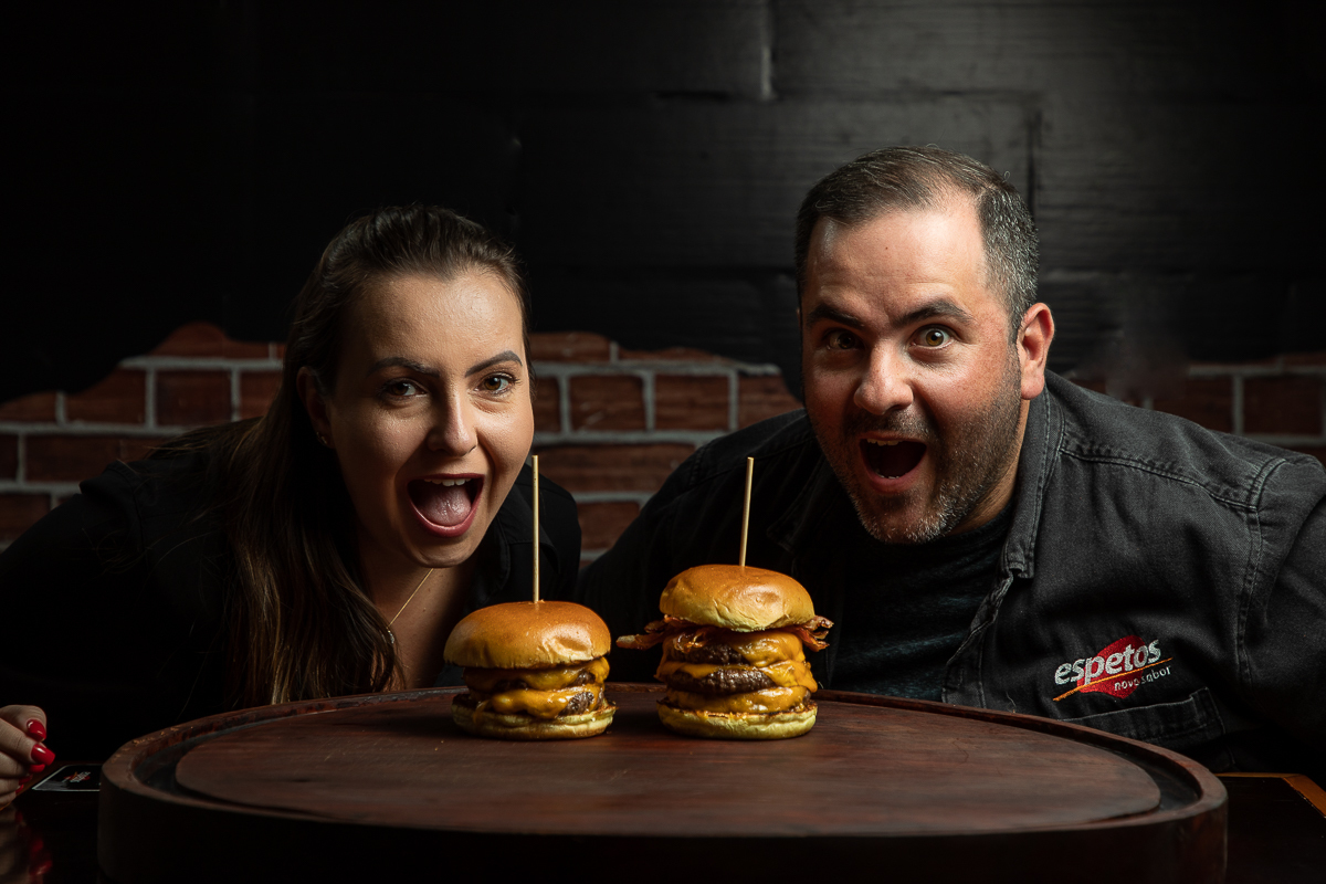 espetos-novo-sabor-espetos-barbacena-churrascaria-barbacena-carnes-nobres-vpj-hamburguer-artesanal-barbacena-mkt-hamburgueria-ogrostronomia-melhores-restaurantes-barbacena-hamburguer-artesanal-bq-fotografa-de-gastronomia-isabela-lobato-fotografia-bq-mg