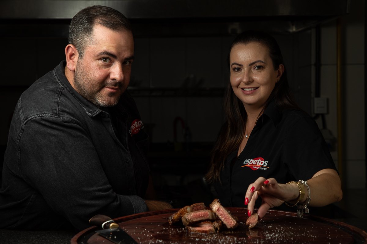 espetos-novo-sabor-espetos-barbacena-churrascaria-barbacena-carnes-nobres-vpj-hamburguer-artesanal-barbacena-mkt-hamburgueria-ogrostronomia-melhores-restaurantes-barbacena-hamburguer-artesanal-bq-fotografa-de-gastronomia-isabela-lobato-fotografia-bq-mg