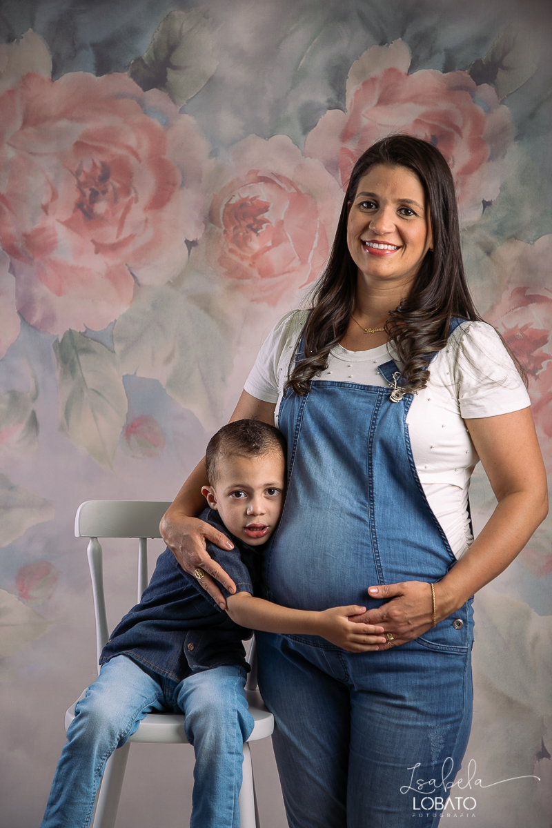 amor-de-mae-dia-das-maes-ensaio-fotografico-dia-das-maes-mamae-amor-mais-sublime-fotografia-de-mae-fundo-fotografico-dia-das-maes-ensaio-das-maes-dia-das-maes-2022-estudio-fotografico-em-barbacena-melhor-fotografa-de-barbacena-iluminacao-de-estudio-ilca