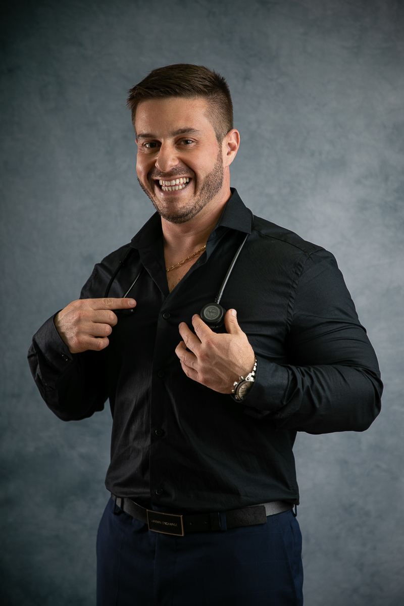 foto-publicidade-mkt-digital-agencia-d-mkt-nos-tres-comunica-marketing-de-medicos-nutrologo-barbacena-nutrologo-minas-gerais-emagrecimento-hipertrofia-publicidade-redes-sociais-de-medicos-fotografia-para-perfil-de-medicos-fotografa-para-fins-publicitarios