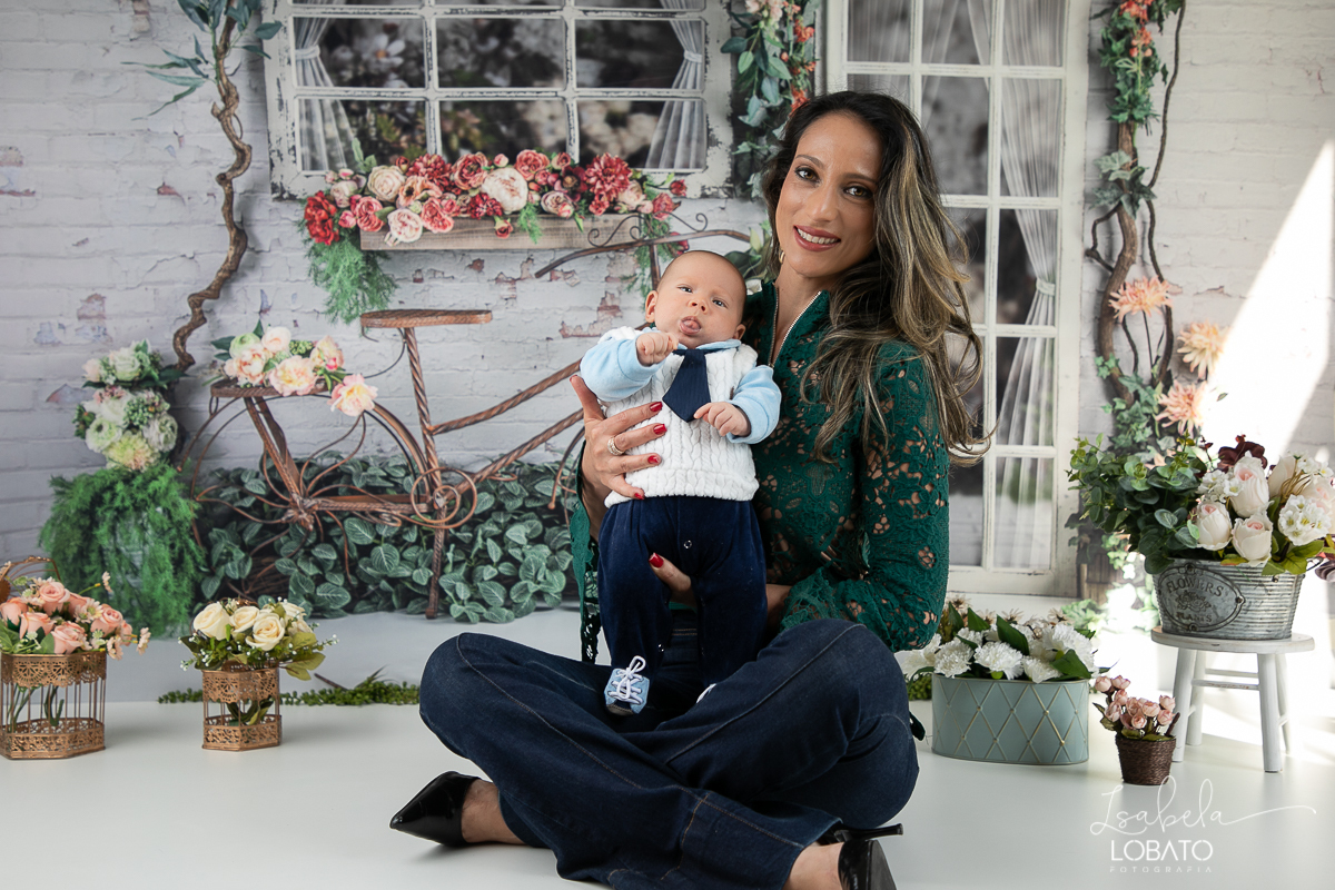 amor-de-mae-dia-das-maes-ensaio-fotografico-dia-das-maes-mamae-amor-mais-sublime-fotografia-de-mae-fundo-fotografico-dia-das-maes-ensaio-das-maes-dia-das-maes-2022-estudio-fotografico-em-barbacena-melhor-fotografa-de-barbacena-iluminacao-de-estudio-ilca