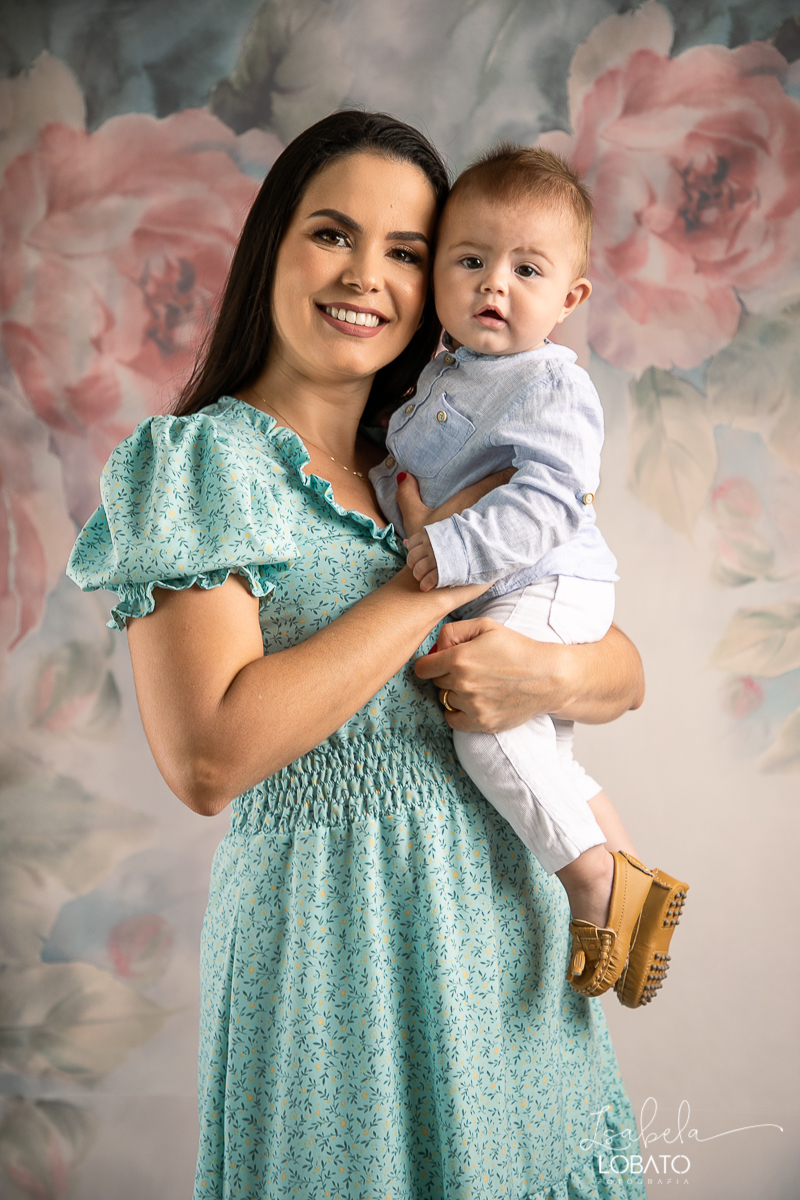 amor-de-mae-dia-das-maes-ensaio-fotografico-dia-das-maes-mamae-amor-mais-sublime-fotografia-de-mae-fundo-fotografico-dia-das-maes-ensaio-das-maes-dia-das-maes-2022-estudio-fotografico-em-barbacena-melhor-fotografa-de-barbacena-iluminacao-de-estudio-ilca