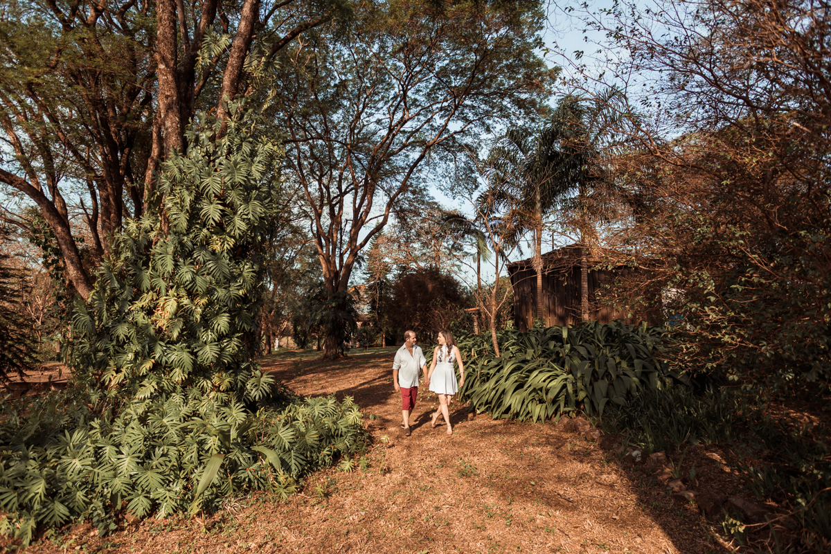 noivos entre o bosque