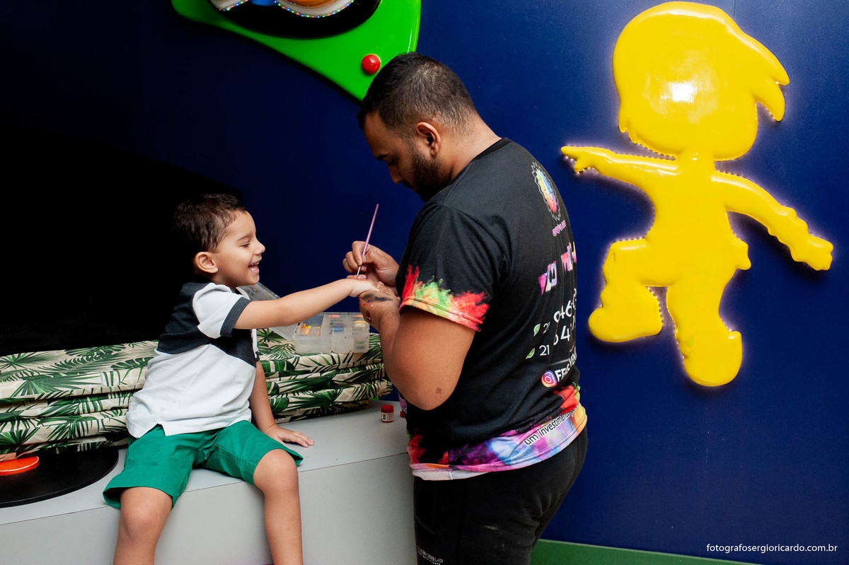 foto de crianças brincando na casa de festas arte e kids na freguesia em jacarepaguá