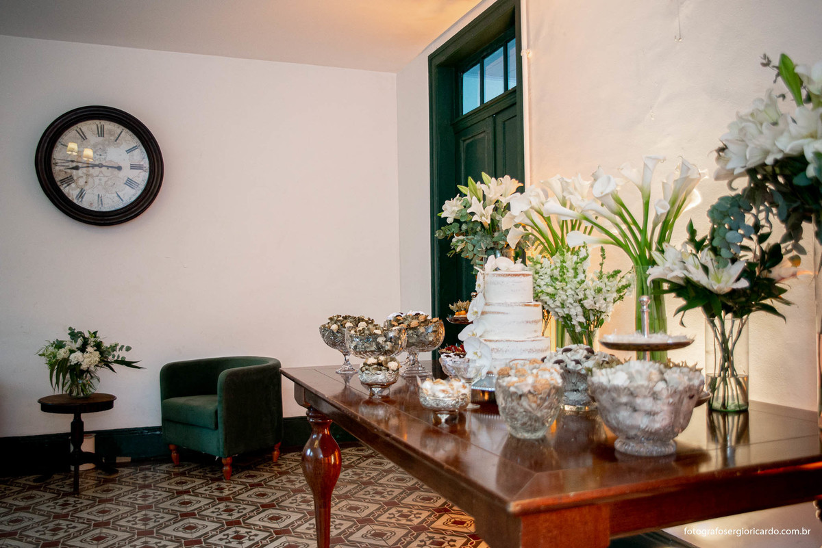 Imagem da decoração de casamento na casa santa ignez no bairro da gávea no rio de janeiro