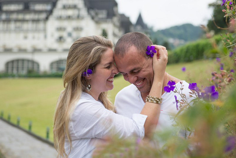 Ensaio pré-casamento da no jardim do Palácio Quitandinha em Petrópolis RJ