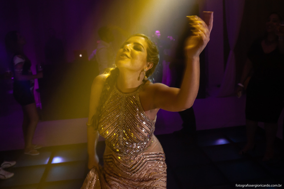 casamento-noivos-casa-de-festa-espaço-golden-palace-pista-de-dança