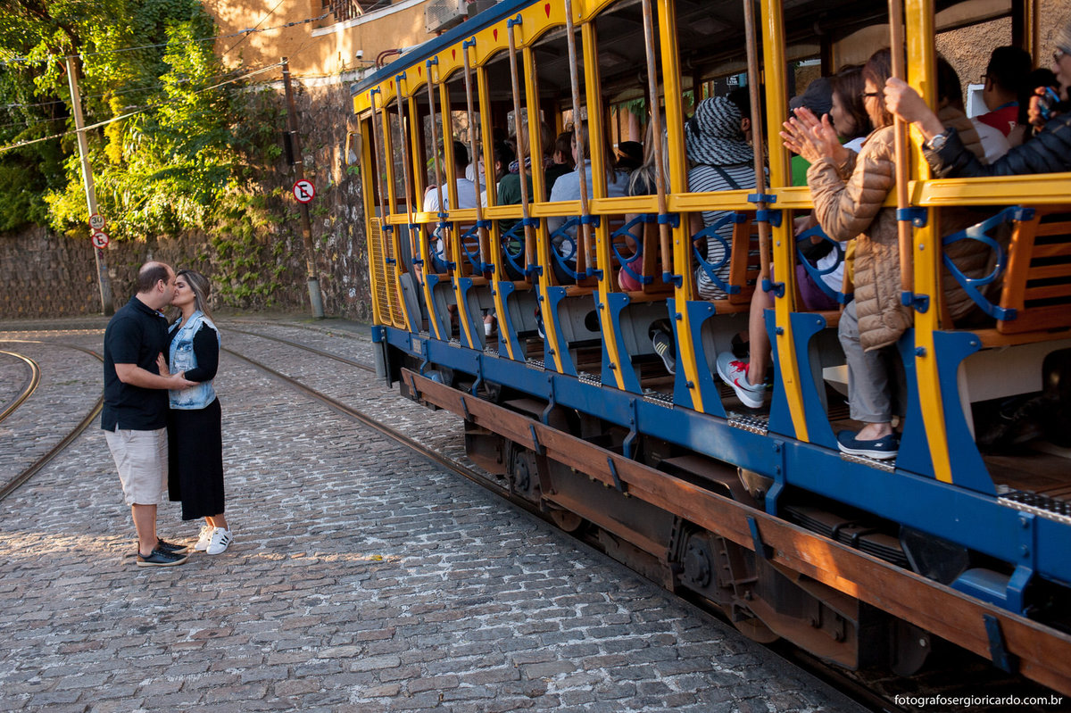 ensaio-pre-casamento-casal-santa-teresa-parque-das-ruinas-bonde