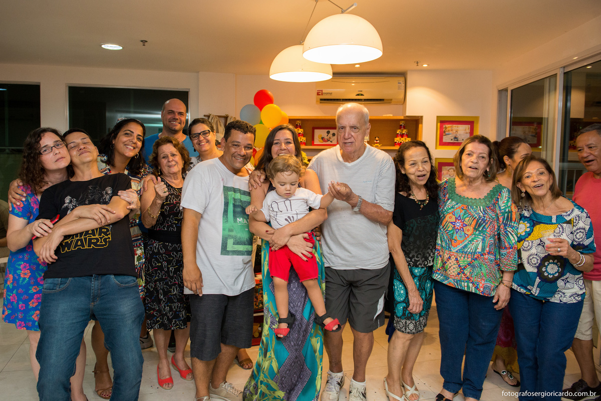 retrato de família em festa infantil