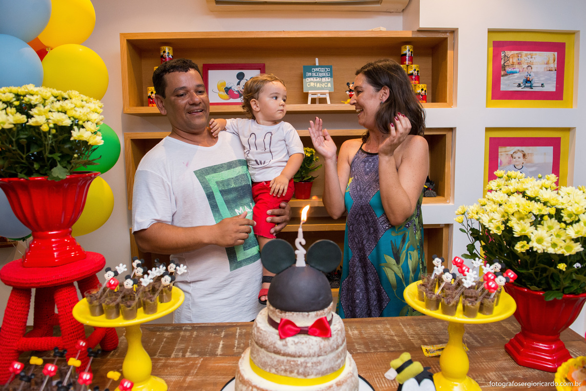 hora do parabéns em festa infantil