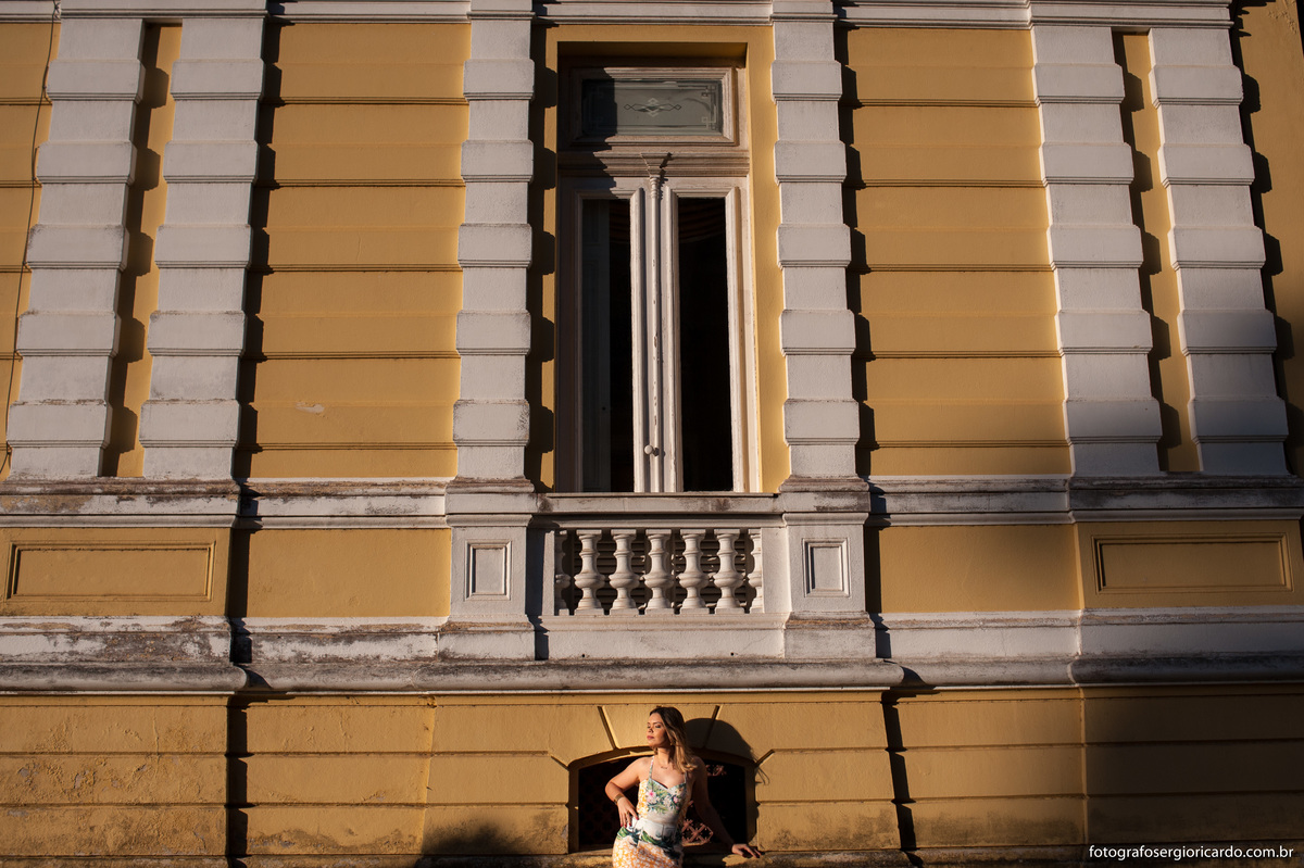 foto de ensaio feminino de 30 anos em museu de petrópolis