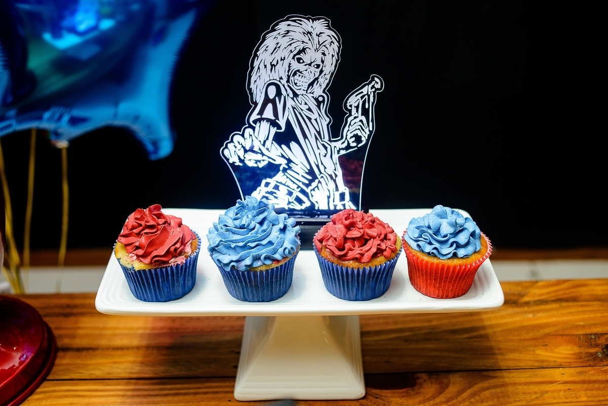 children's party photography iron maiden theme decoration eddie killers cupcake