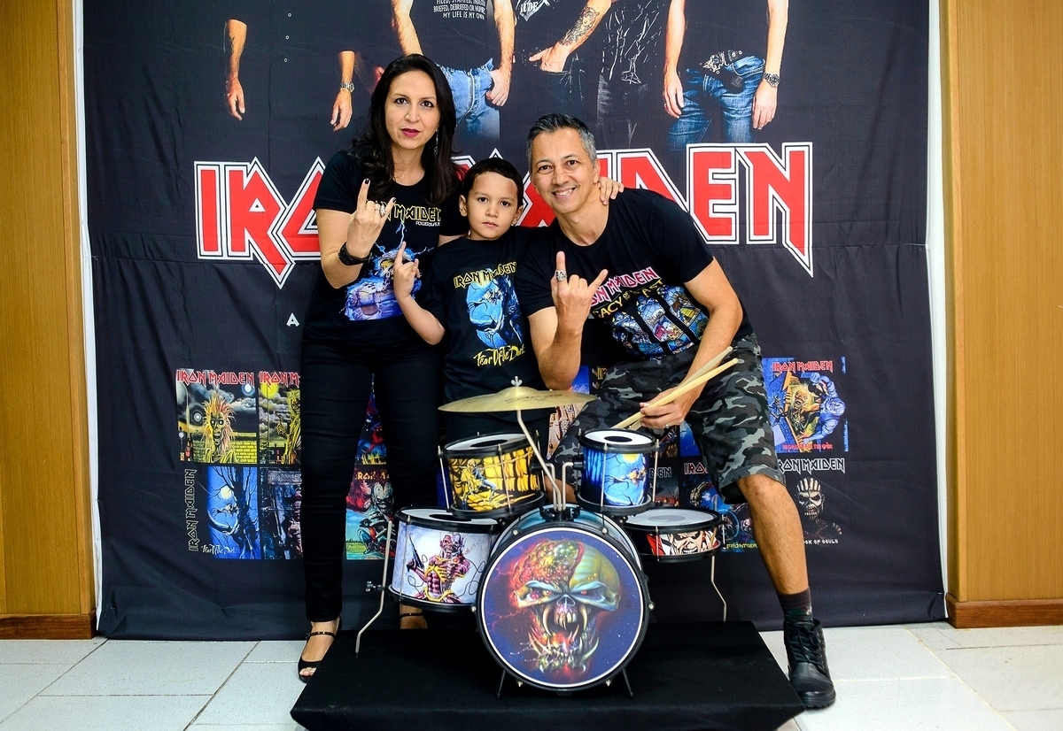 photography party kids theme iron maiden custom drums portrait of parents and child
