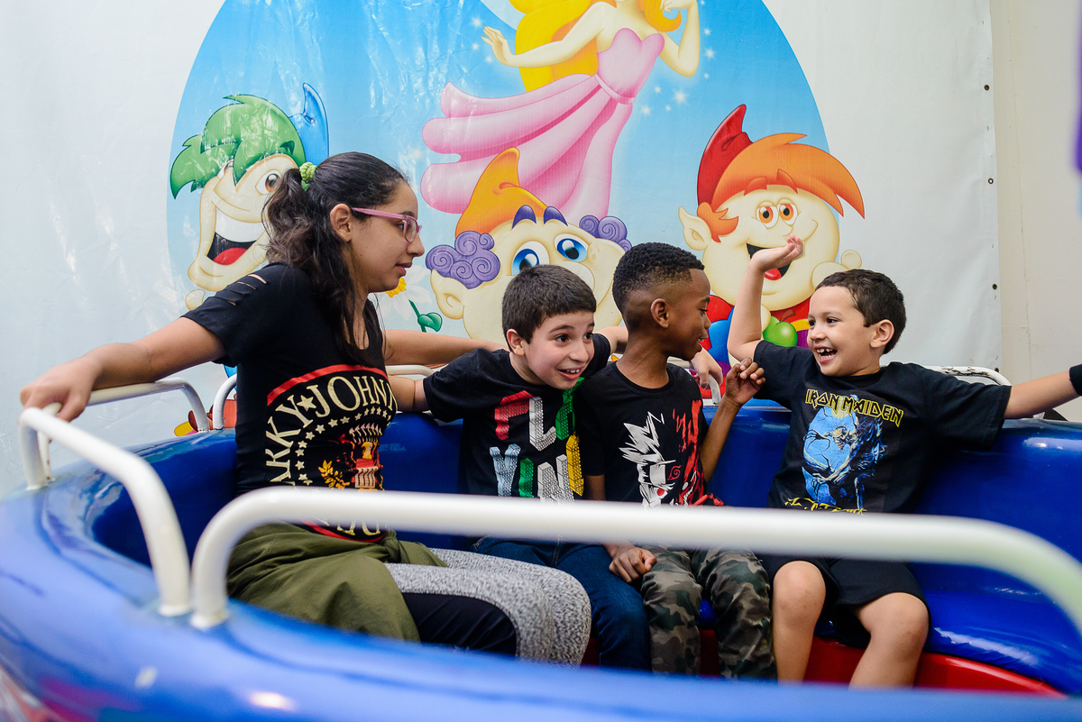 photography kids party theme iron maiden kids playing
