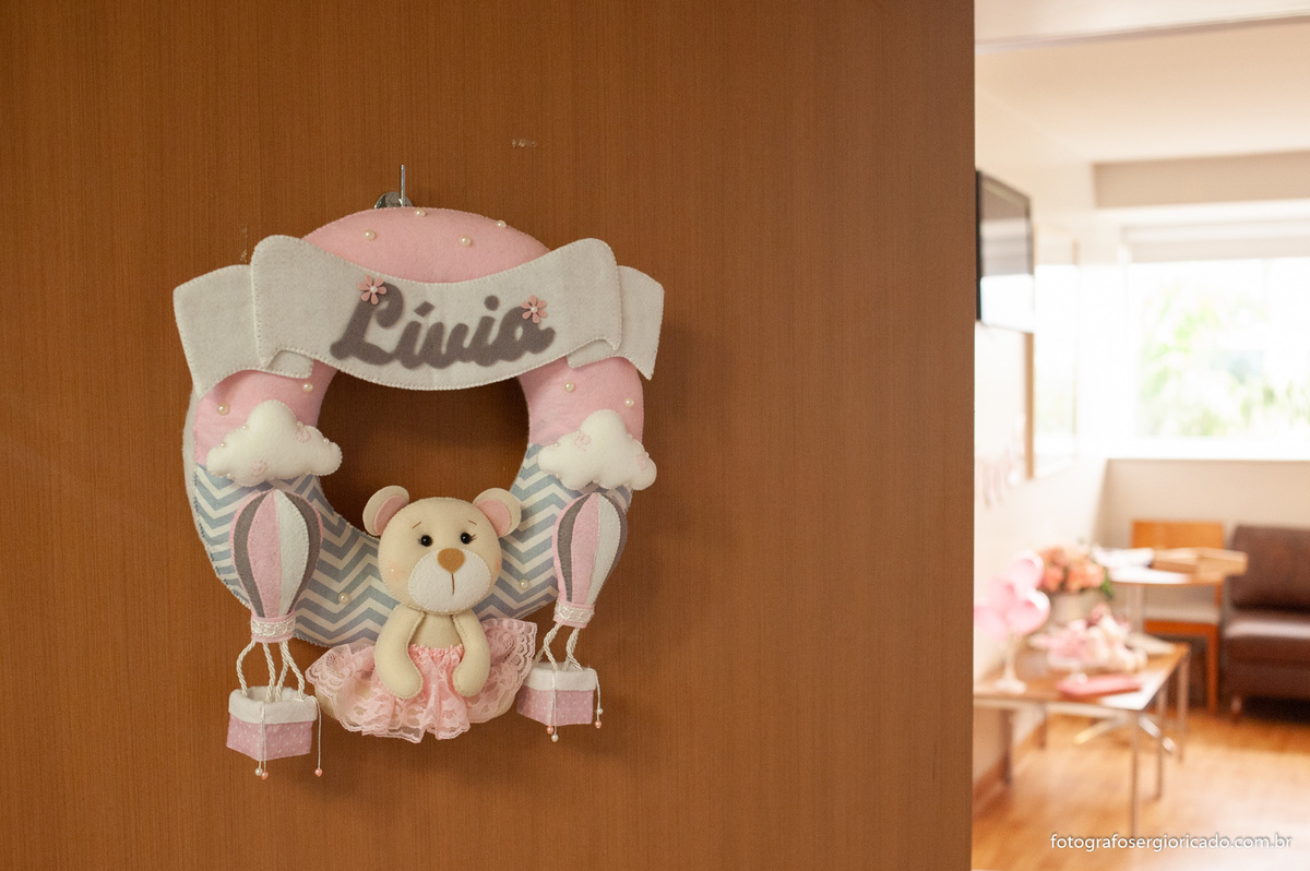 Enfeite da porta do quarto para a chegada da filha na Perinatal Barra no Rio de Janeiro