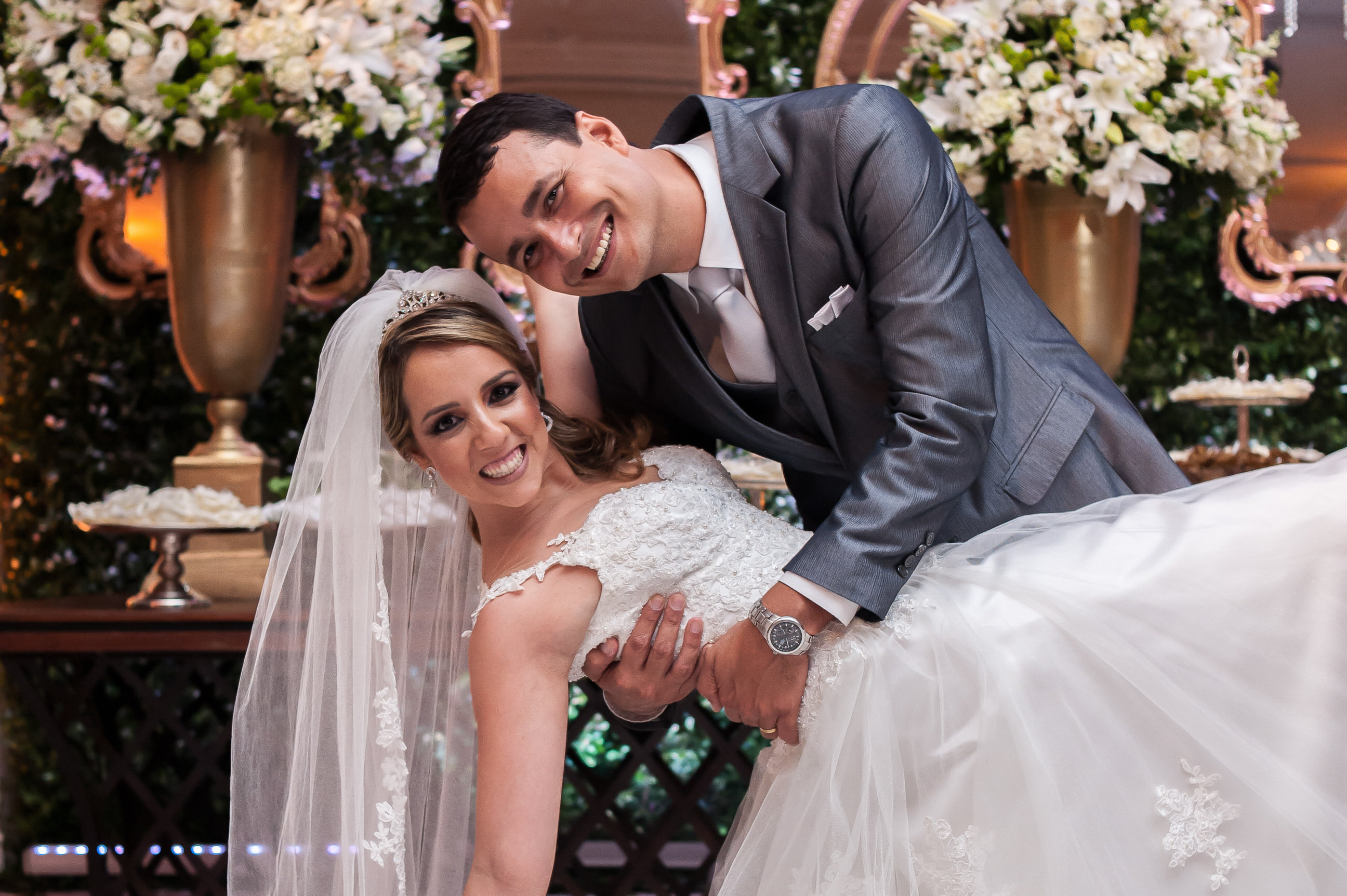 Clique aqui e veja o casamento deles!