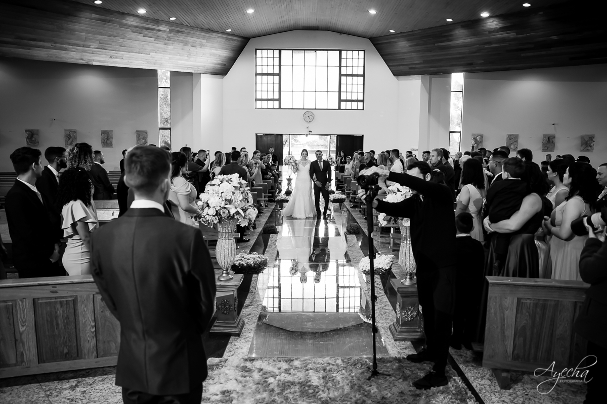 making of noivo curitiba; casamento curitiba; casamento santuário sagrado coração; casamento salão acqua eventos; fotografo de casamento curitiba; vestido de noiva curitiba; london noivas; maquiagem de noiva; carro da noiva; 