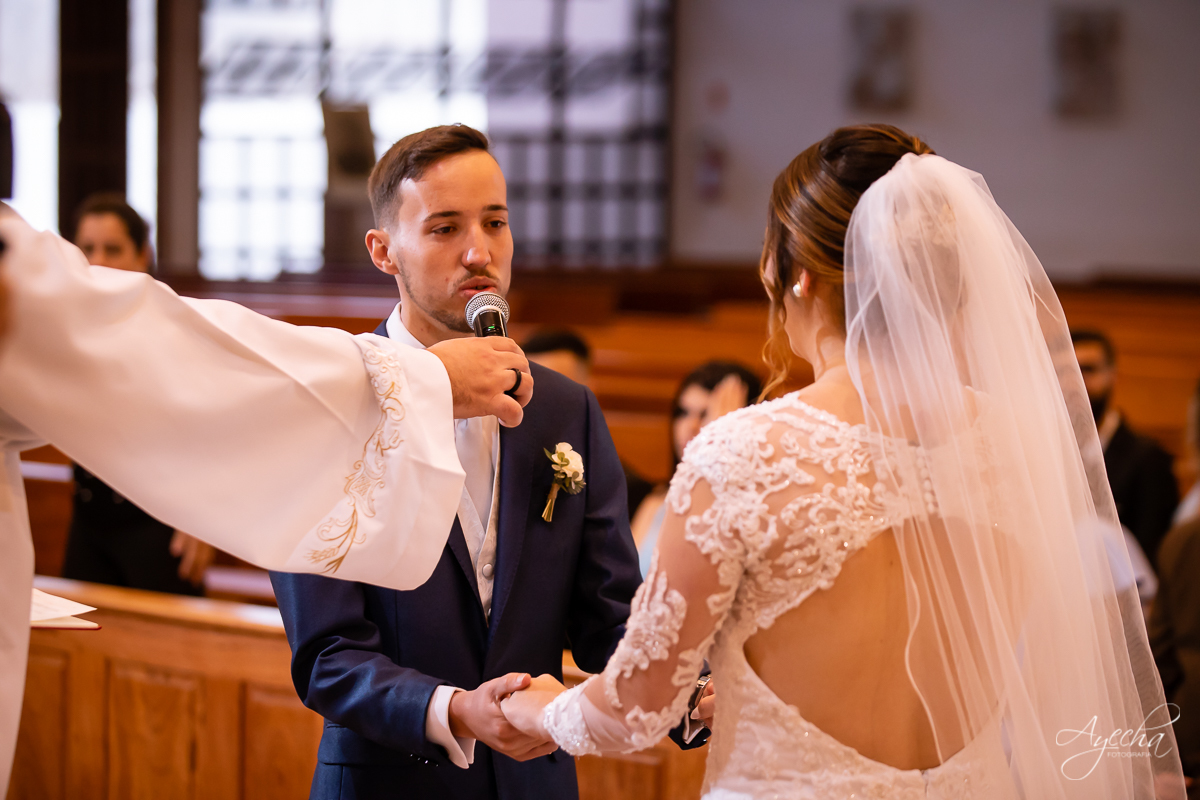 making of noivo curitiba; casamento curitiba; casamento santuário sagrado coração; casamento salão acqua eventos; fotografo de casamento curitiba; vestido de noiva curitiba; london noivas; maquiagem de noiva; carro da noiva; 