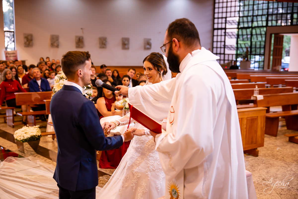 making of noivo curitiba; casamento curitiba; casamento santuário sagrado coração; casamento salão acqua eventos; fotografo de casamento curitiba; vestido de noiva curitiba; london noivas; maquiagem de noiva; carro da noiva; 