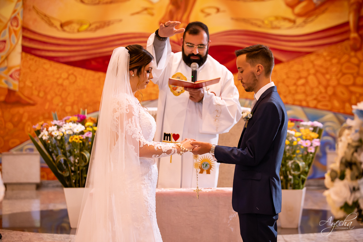 making of noivo curitiba; casamento curitiba; casamento santuário sagrado coração; casamento salão acqua eventos; fotografo de casamento curitiba; vestido de noiva curitiba; london noivas; maquiagem de noiva; carro da noiva; 