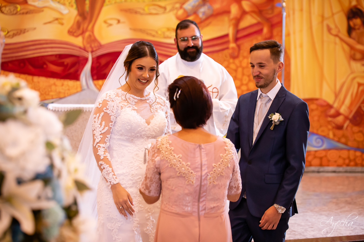 making of noivo curitiba; casamento curitiba; casamento santuário sagrado coração; casamento salão acqua eventos; fotografo de casamento curitiba; vestido de noiva curitiba; london noivas; maquiagem de noiva; carro da noiva; 