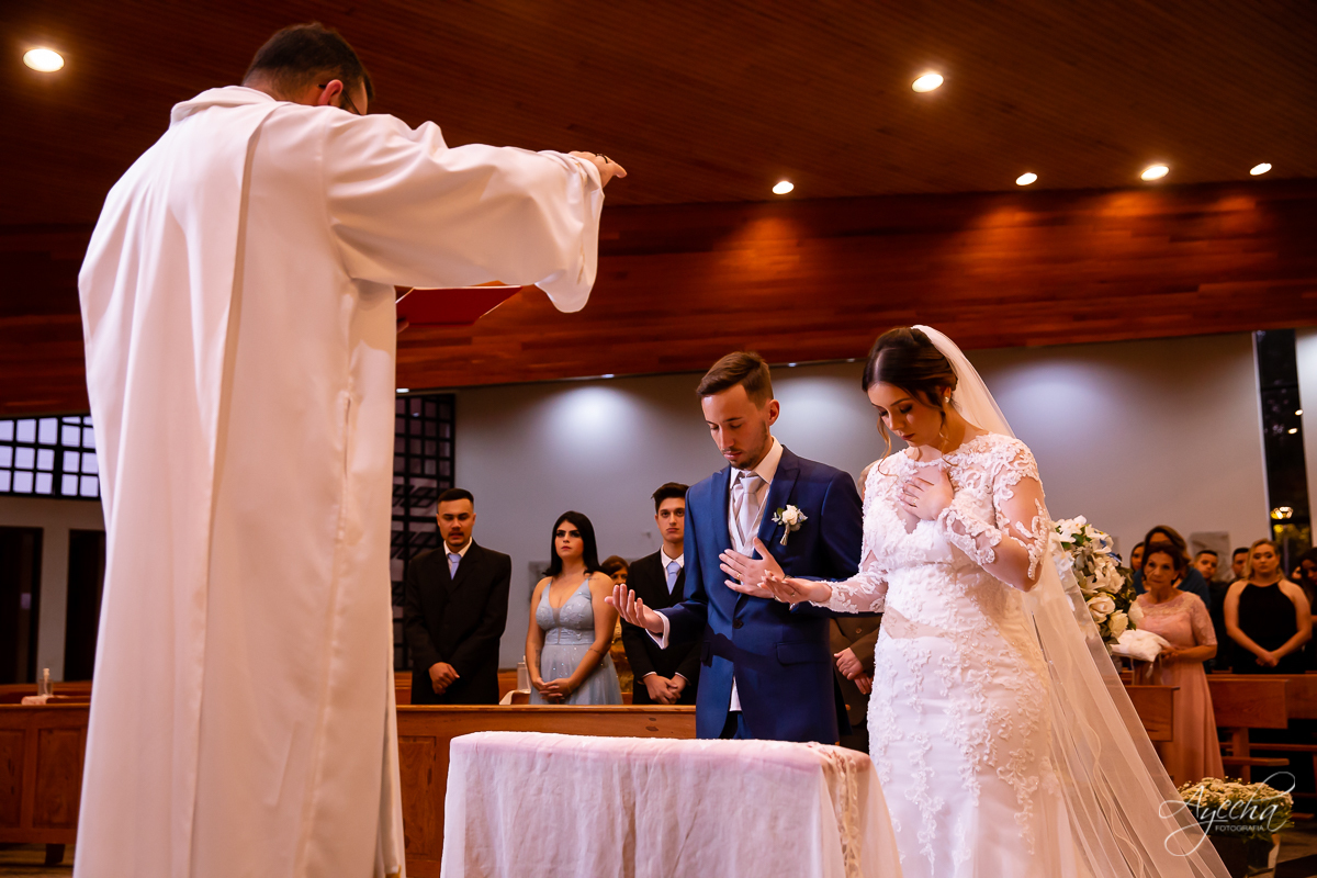 making of noivo curitiba; casamento curitiba; casamento santuário sagrado coração; casamento salão acqua eventos; fotografo de casamento curitiba; vestido de noiva curitiba; london noivas; maquiagem de noiva; carro da noiva; 