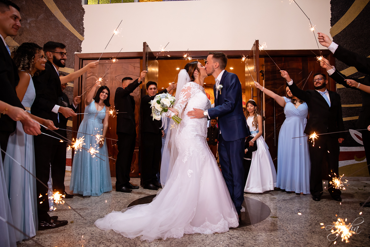 making of noivo curitiba; casamento curitiba; casamento santuário sagrado coração; casamento salão acqua eventos; fotografo de casamento curitiba; vestido de noiva curitiba; london noivas; maquiagem de noiva; carro da noiva; 