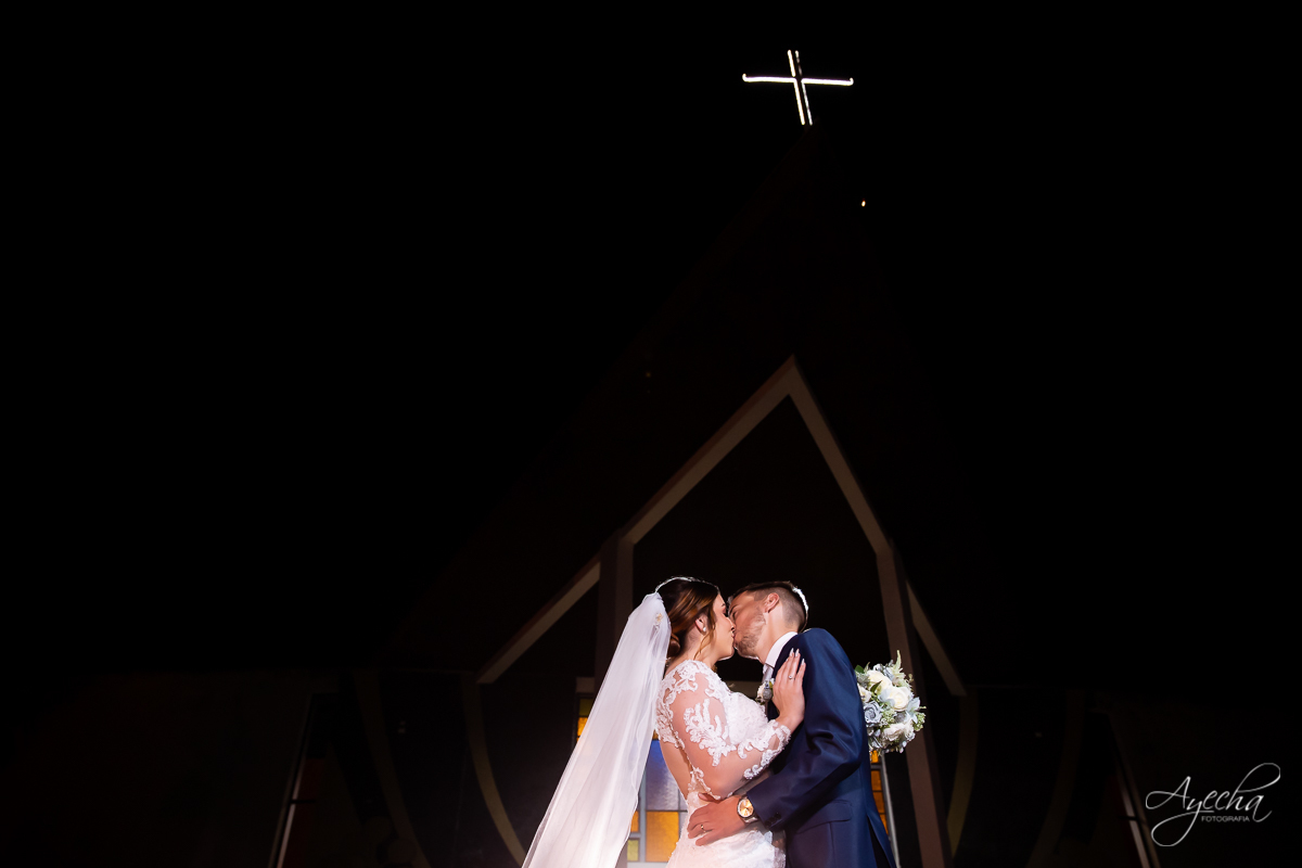 making of noivo curitiba; casamento curitiba; casamento santuário sagrado coração; casamento salão acqua eventos; fotografo de casamento curitiba; vestido de noiva curitiba; london noivas; maquiagem de noiva; carro da noiva; 