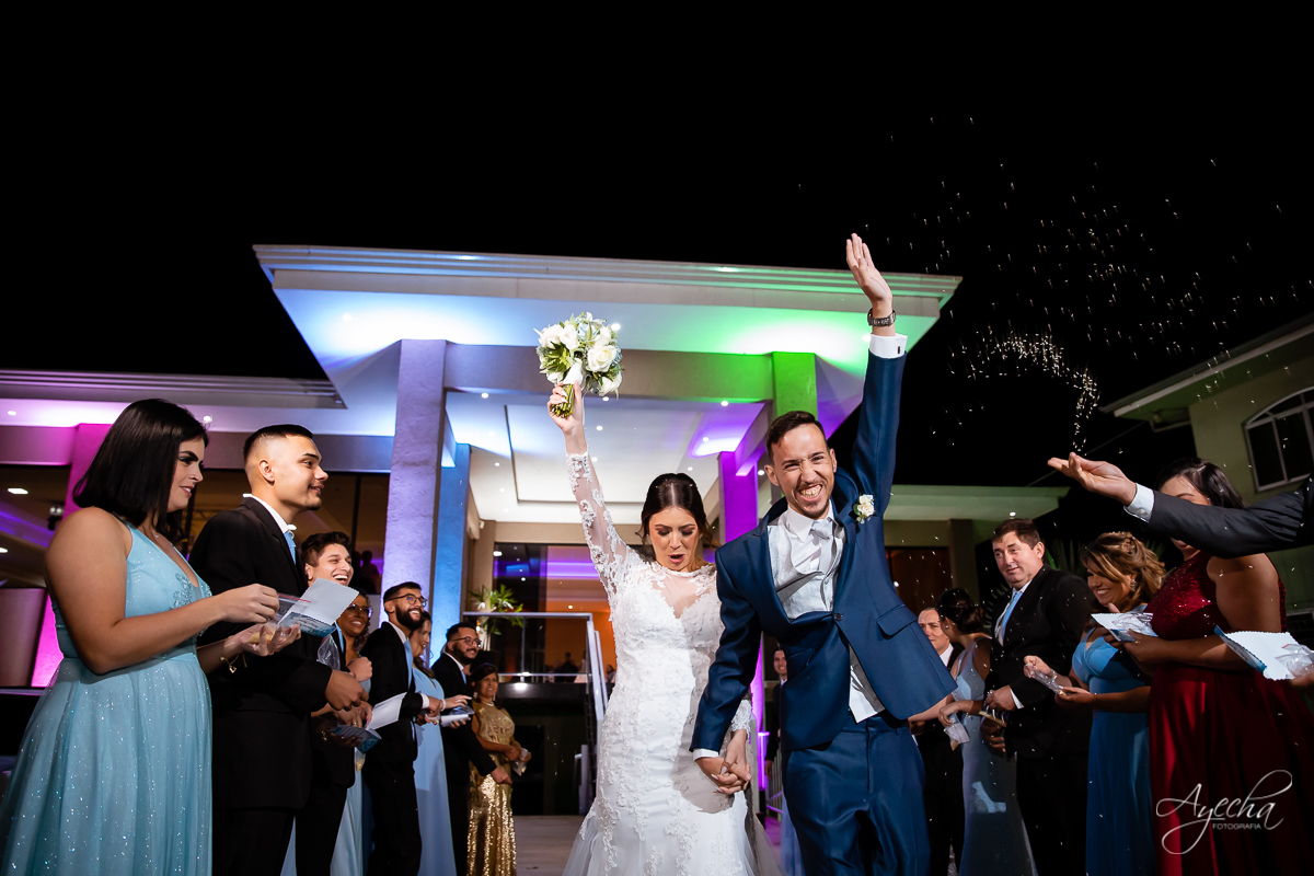 making of noivo curitiba; casamento curitiba; casamento santuário sagrado coração; casamento salão acqua eventos; fotografo de casamento curitiba; vestido de noiva curitiba; london noivas; maquiagem de noiva; carro da noiva; 