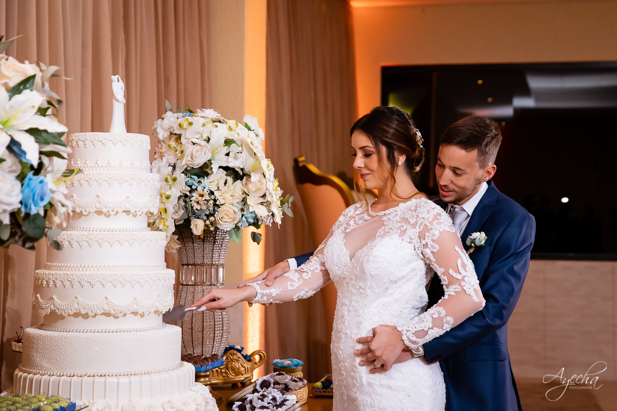 making of noivo curitiba; casamento curitiba; casamento santuário sagrado coração; casamento salão acqua eventos; fotografo de casamento curitiba; vestido de noiva curitiba; london noivas; maquiagem de noiva; carro da noiva; 