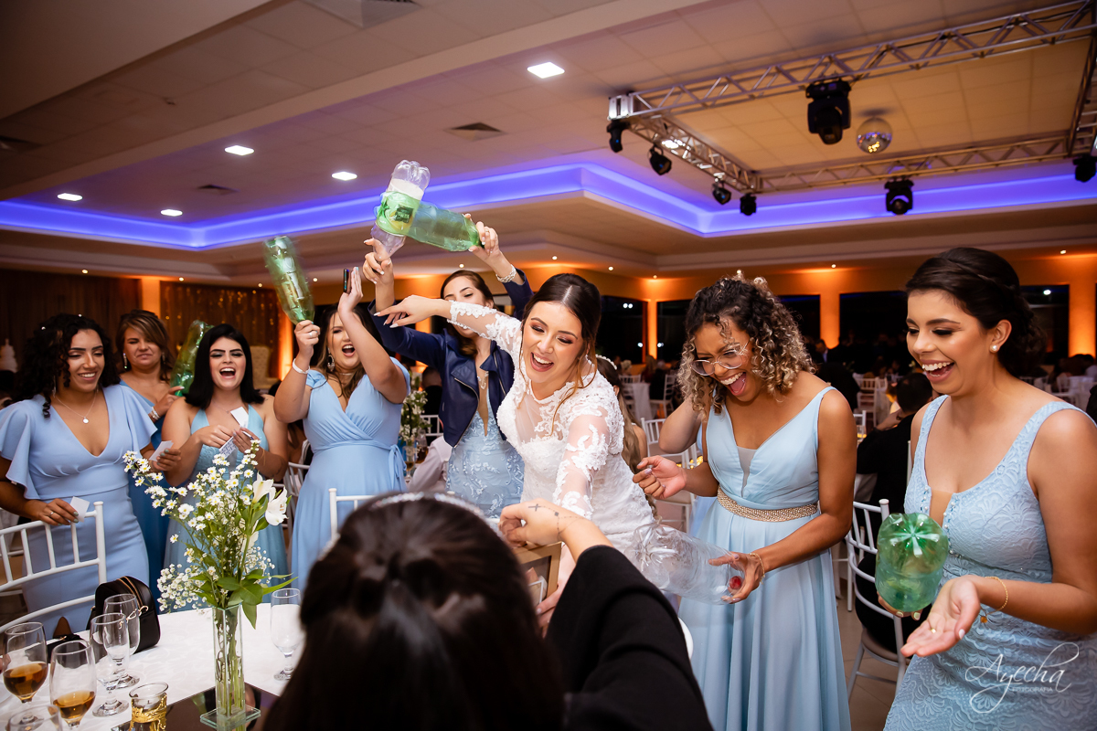 making of noivo curitiba; casamento curitiba; casamento santuário sagrado coração; casamento salão acqua eventos; fotografo de casamento curitiba; vestido de noiva curitiba; london noivas; maquiagem de noiva; carro da noiva; 