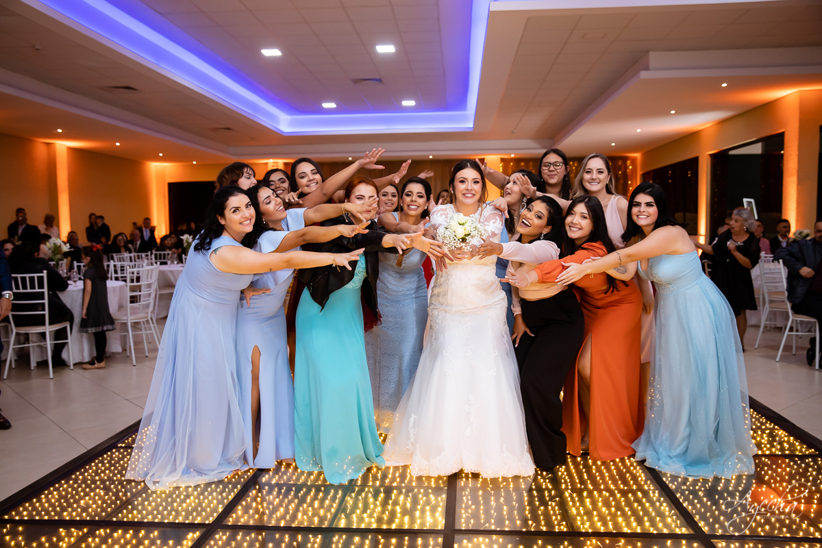 making of noivo curitiba; casamento curitiba; casamento santuário sagrado coração; casamento salão acqua eventos; fotografo de casamento curitiba; vestido de noiva curitiba; london noivas; maquiagem de noiva; carro da noiva; 