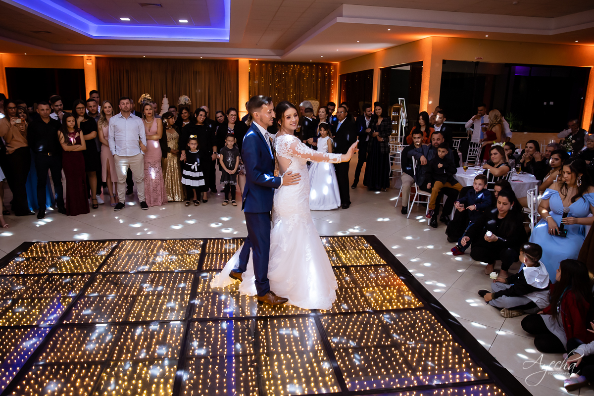 making of noivo curitiba; casamento curitiba; casamento santuário sagrado coração; casamento salão acqua eventos; fotografo de casamento curitiba; vestido de noiva curitiba; london noivas; maquiagem de noiva; carro da noiva; dança dos noivos curitiba; 