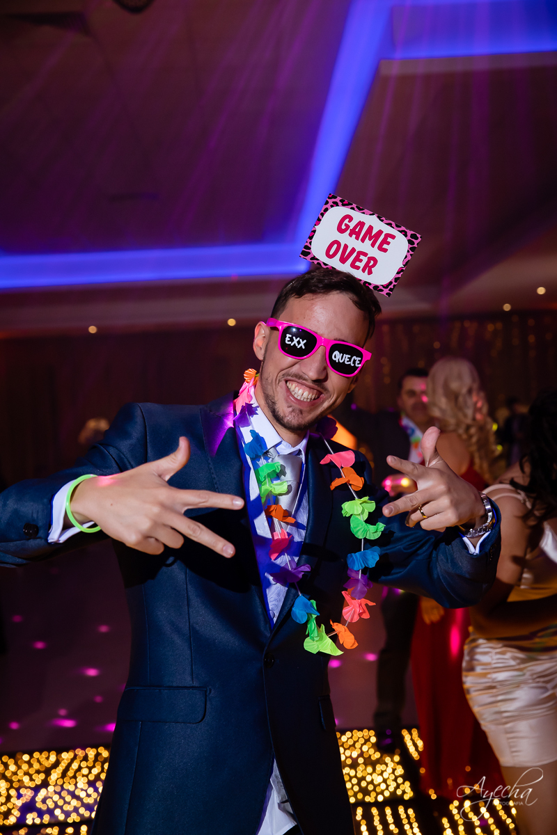 making of noivo curitiba; casamento curitiba; casamento santuário sagrado coração; casamento salão acqua eventos; fotografo de casamento curitiba; vestido de noiva curitiba; london noivas; maquiagem de noiva; carro da noiva; dança dos noivos curitiba; 