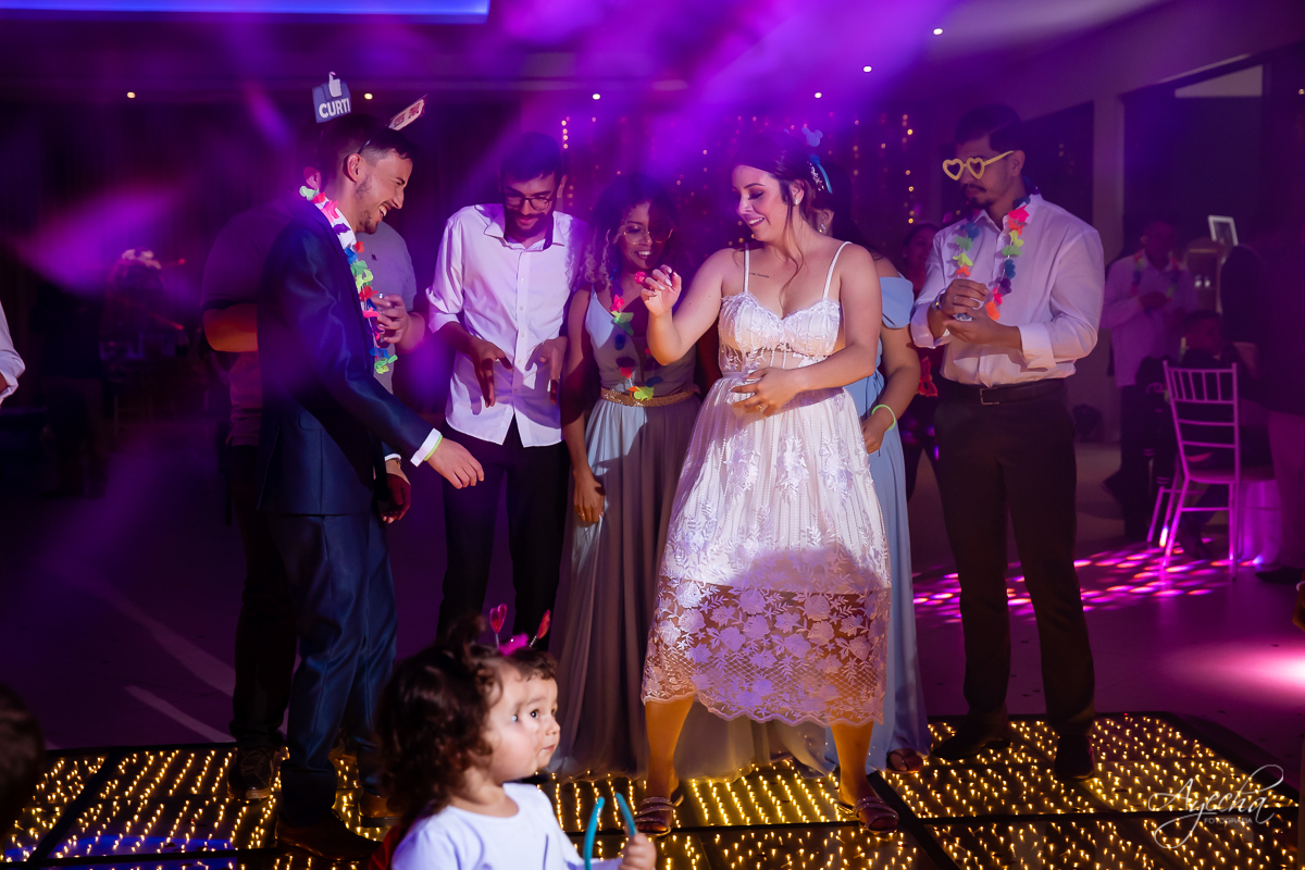 making of noivo curitiba; casamento curitiba; casamento santuário sagrado coração; casamento salão acqua eventos; fotografo de casamento curitiba; vestido de noiva curitiba; london noivas; maquiagem de noiva; carro da noiva; dança dos noivos curitiba; 