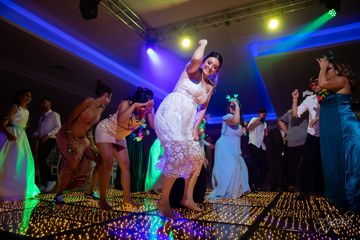 making of noivo curitiba; casamento curitiba; casamento santuário sagrado coração; casamento salão acqua eventos; fotografo de casamento curitiba; vestido de noiva curitiba; london noivas; maquiagem de noiva; carro da noiva; dança dos noivos curitiba; 