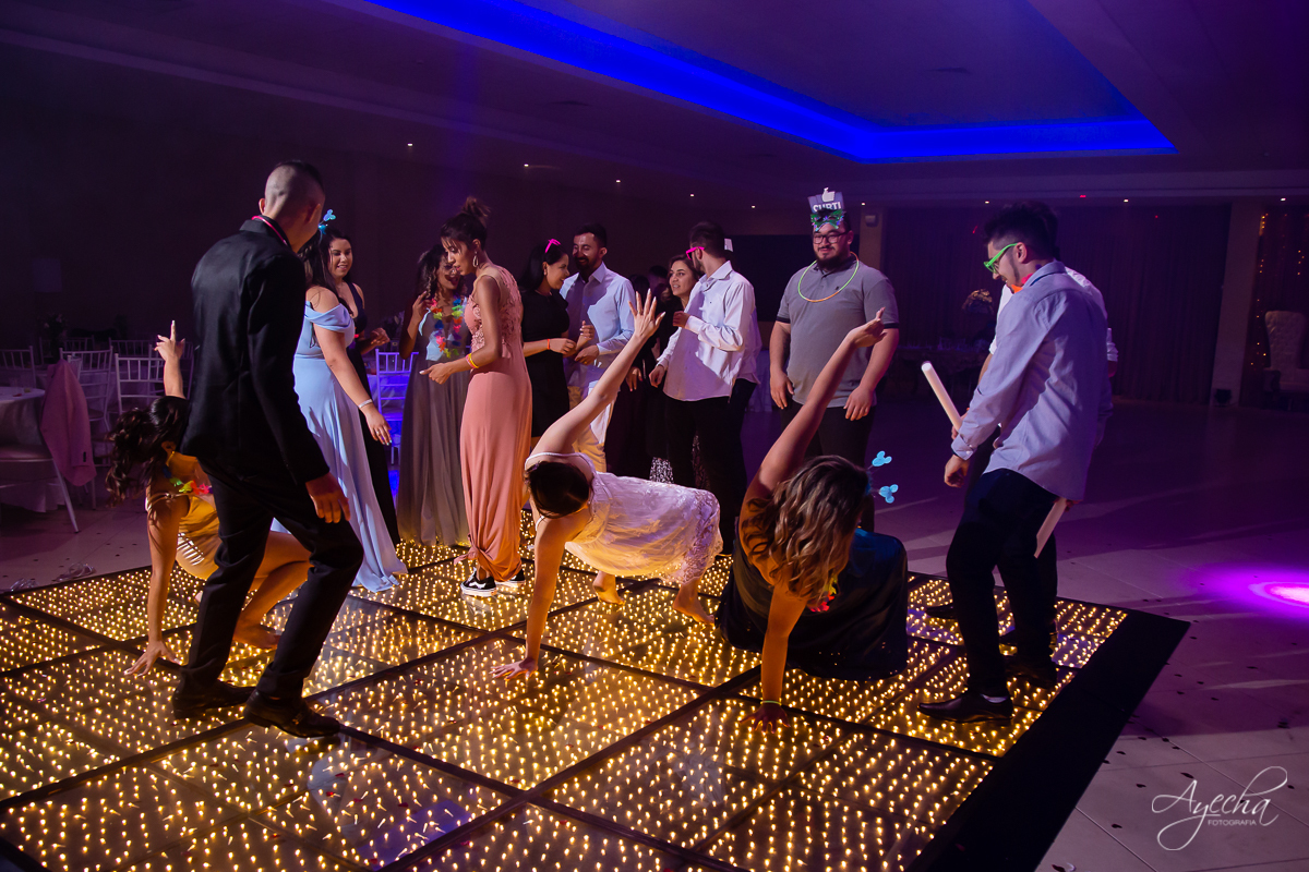 making of noivo curitiba; casamento curitiba; casamento santuário sagrado coração; casamento salão acqua eventos; fotografo de casamento curitiba; vestido de noiva curitiba; london noivas; maquiagem de noiva; carro da noiva; dança dos noivos curitiba; 