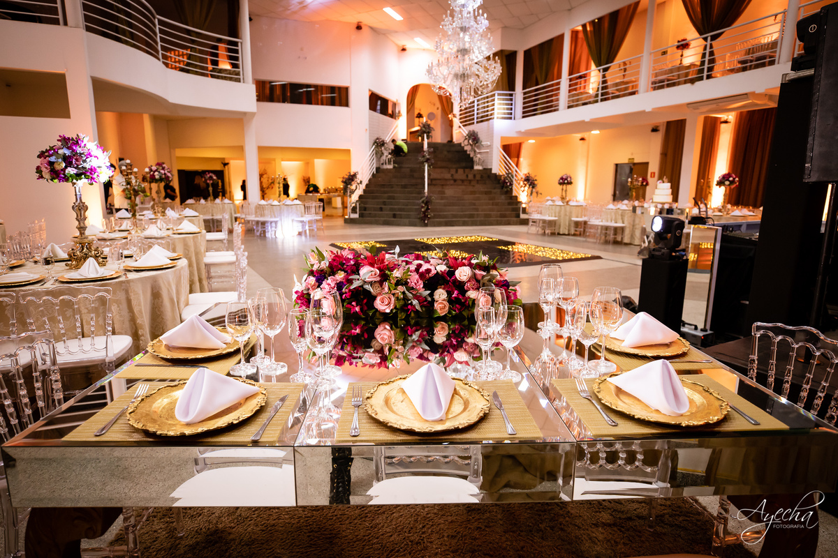 15 anos Curotoba; Cerezzo Eventos; Debutante Curitiba; Festa de debutante; festa de 15 anos; cerimonial curitiba; fotógrafo de 15 anos; fotógrafo de debutante; 15 anos piraquara; 15 anos são josé dos pinhais; vestido de debutante; idéias 15 anos