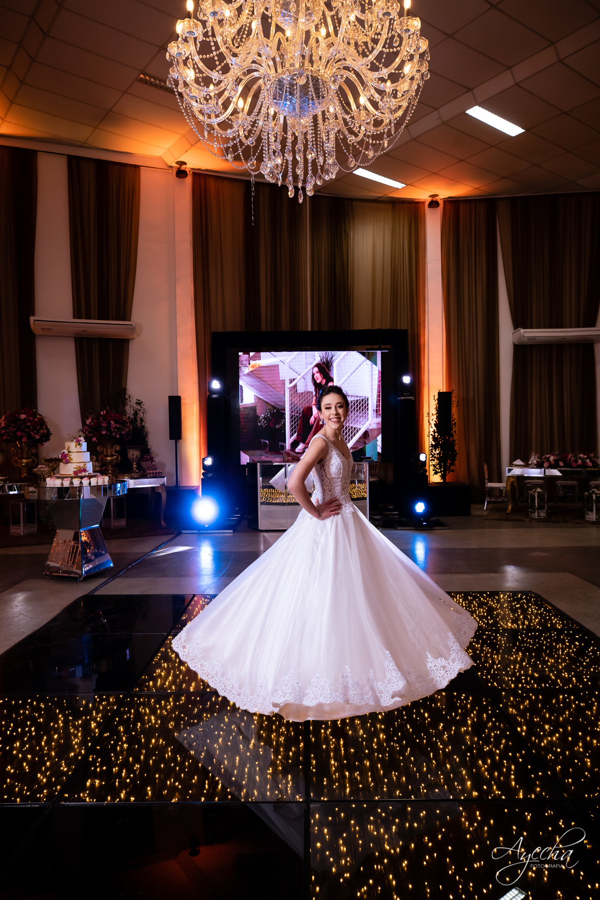 15 anos Curotoba; Cerezzo Eventos; Debutante Curitiba; Festa de debutante; festa de 15 anos; cerimonial curitiba; fotógrafo de 15 anos; fotógrafo de debutante; 15 anos piraquara; 15 anos são josé dos pinhais; vestido de debutante; idéias 15 anos