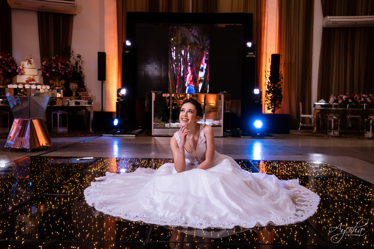 15 anos Curotoba; Cerezzo Eventos; Debutante Curitiba; Festa de debutante; festa de 15 anos; cerimonial curitiba; fotógrafo de 15 anos; fotógrafo de debutante; 15 anos piraquara; 15 anos são josé dos pinhais; vestido de debutante; idéias 15 anos