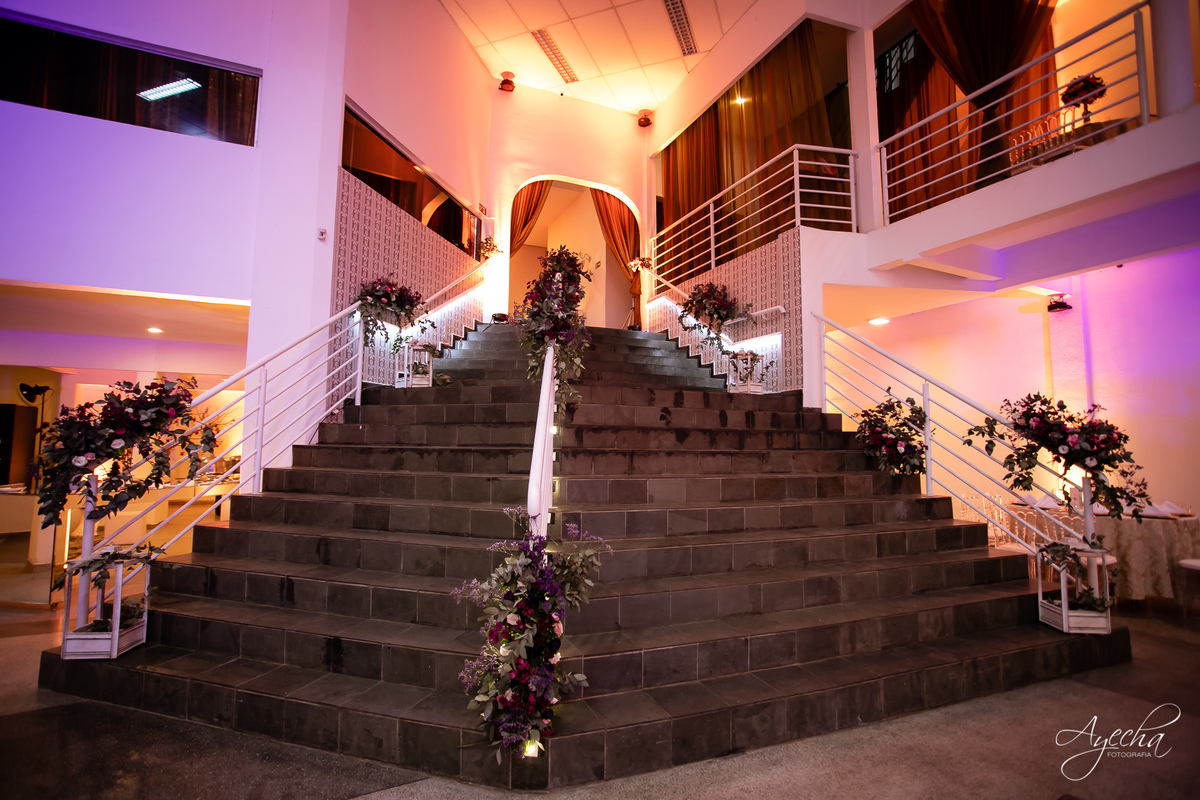 15 anos Curotoba; Cerezzo Eventos; Debutante Curitiba; Festa de debutante; festa de 15 anos; cerimonial curitiba; fotógrafo de 15 anos; fotógrafo de debutante; 15 anos piraquara; 15 anos são josé dos pinhais; vestido de debutante; idéias 15 anos