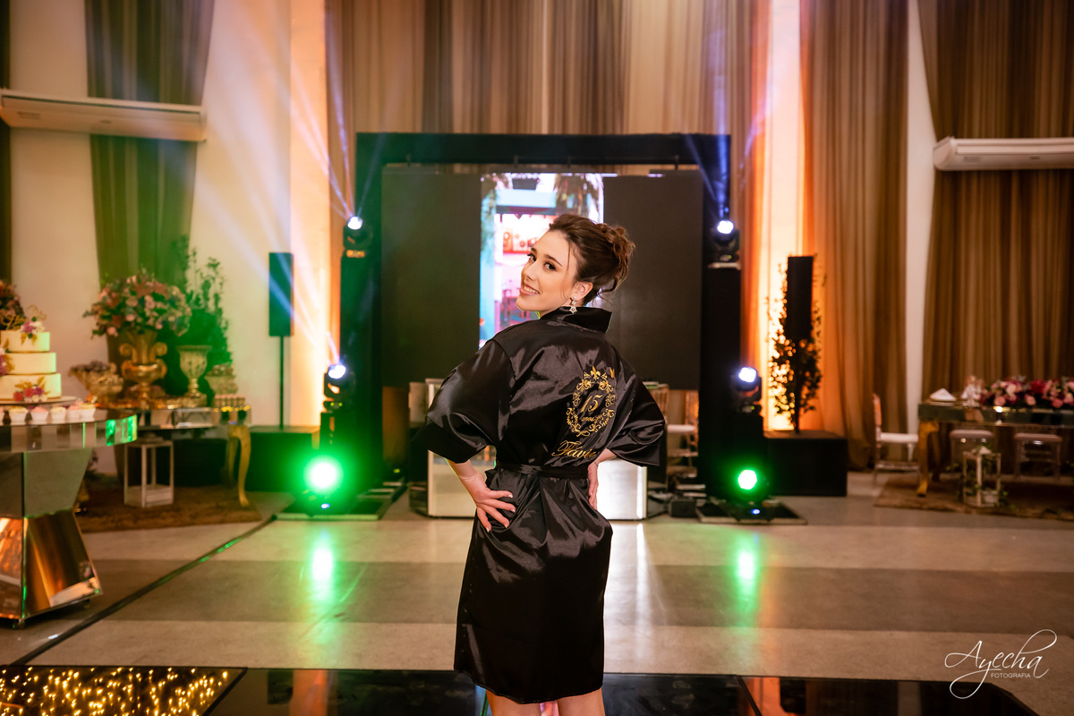 15 anos Curotoba; Cerezzo Eventos; Debutante Curitiba; Festa de debutante; festa de 15 anos; cerimonial curitiba; fotógrafo de 15 anos; fotógrafo de debutante; 15 anos piraquara; 15 anos são josé dos pinhais; vestido de debutante; idéias 15 anos