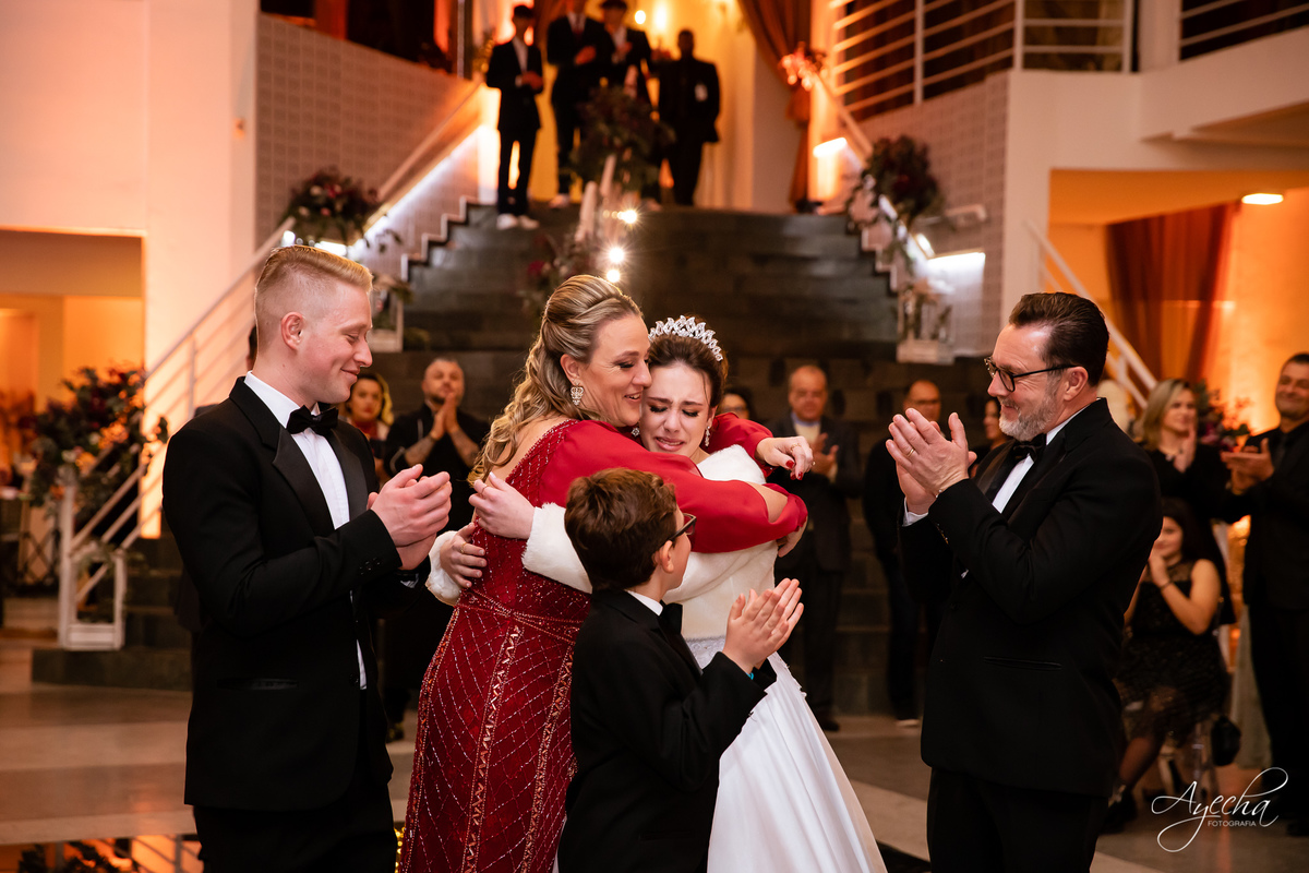 15 anos Curotoba; Cerezzo Eventos; Debutante Curitiba; Festa de debutante; festa de 15 anos; cerimonial curitiba; fotógrafo de 15 anos; fotógrafo de debutante; 15 anos piraquara; 15 anos são josé dos pinhais; vestido de debutante; idéias 15 anos