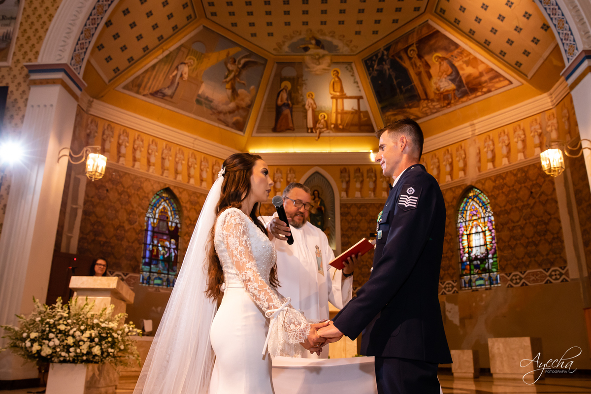 Making of noiva Curitiba; Melissa Campano, Bouquet de Noiva Curitiba; As Floristas Bouquet; Selma Dy Carvalho; Bella Vista Eventos; Casamento Curitiba; Fotógrafo Casamento Curitiba; Debutante Curitiba; Maquiagem Noiva; Vestido Noiva; 