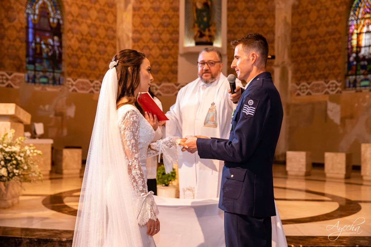 Making of noiva Curitiba; Melissa Campano, Bouquet de Noiva Curitiba; As Floristas Bouquet; Selma Dy Carvalho; Bella Vista Eventos; Casamento Curitiba; Fotógrafo Casamento Curitiba; Debutante Curitiba; Maquiagem Noiva; Vestido Noiva; 