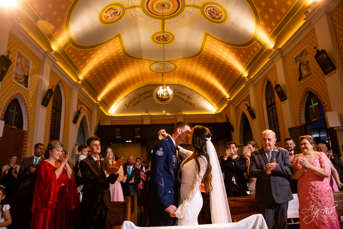 Making of noiva Curitiba; Melissa Campano, Bouquet de Noiva Curitiba; As Floristas Bouquet; Selma Dy Carvalho; Bella Vista Eventos; Casamento Curitiba; Fotógrafo Casamento Curitiba; Debutante Curitiba; Maquiagem Noiva; Vestido Noiva; 