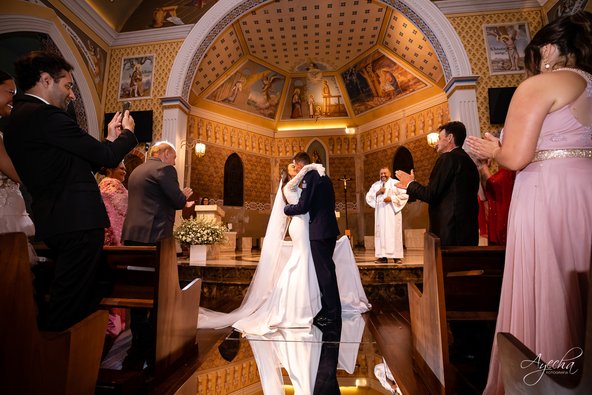 Making of noiva Curitiba; Melissa Campano, Bouquet de Noiva Curitiba; As Floristas Bouquet; Selma Dy Carvalho; Bella Vista Eventos; Casamento Curitiba; Fotógrafo Casamento Curitiba; Debutante Curitiba; Maquiagem Noiva; Vestido Noiva; 