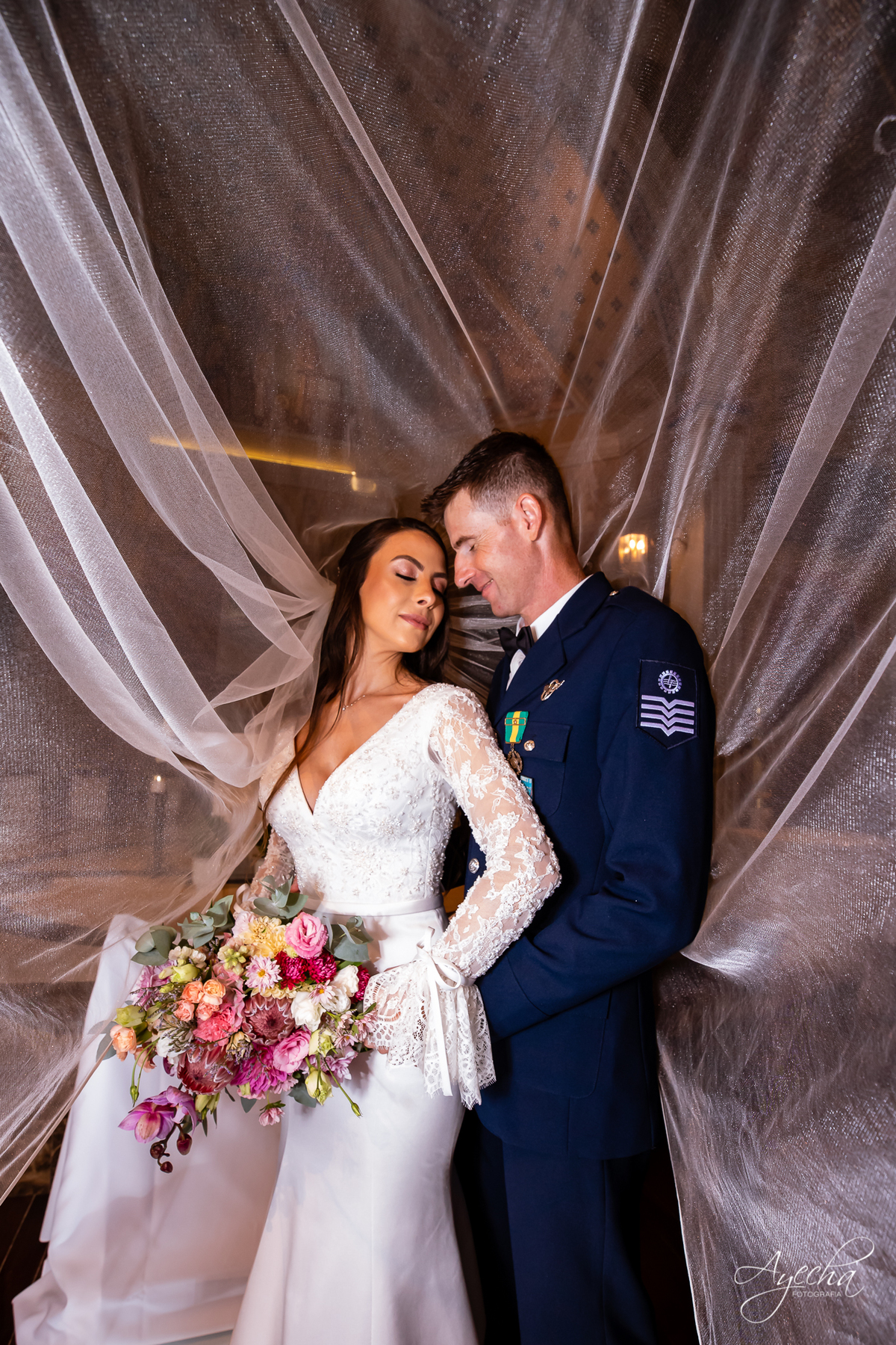 Making of noiva Curitiba; Melissa Campano, Bouquet de Noiva Curitiba; As Floristas Bouquet; Selma Dy Carvalho; Bella Vista Eventos; Casamento Curitiba; Fotógrafo Casamento Curitiba; Debutante Curitiba; Maquiagem Noiva; Vestido Noiva; 